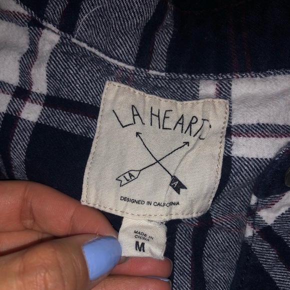 Navy blue & white la hearts pacsun flannel - Picture 2 of 3